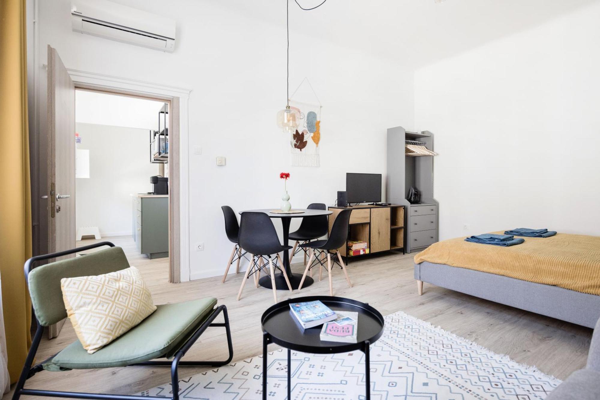 Stylish And Colourful Apartment In The City Centre Budapeşte Dış mekan fotoğraf