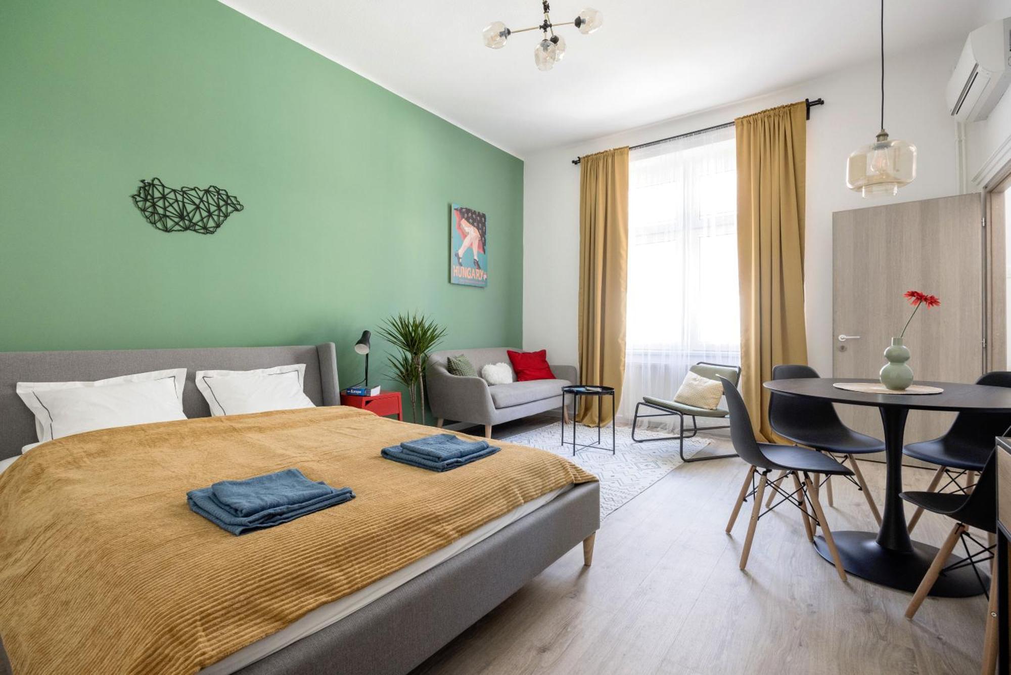 Stylish And Colourful Apartment In The City Centre Budapeşte Dış mekan fotoğraf